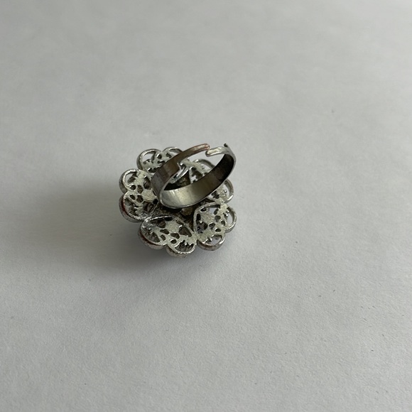 Shades of Blue Floral Scroll Adjustable ring - Picture 3 of 3